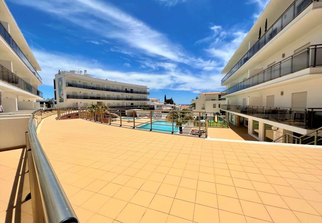 Apartamento en Albufeira - ALBUFEIRA TERRACE WITH POOL by HOMING