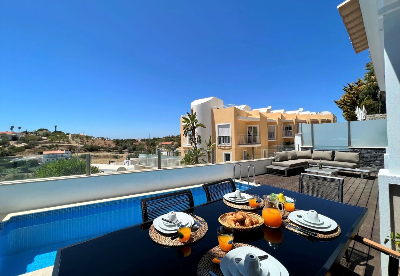 Casa adosada en Albufeira - ALBUFEIRA DELUXE RESIDENCE WITH POOL by HOMING