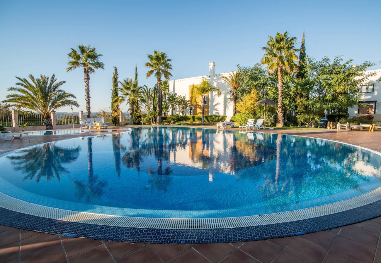 Casa adosada en Portimão - PORTIMÃO ELEGANT HOUSE WITH POOL by HOMING