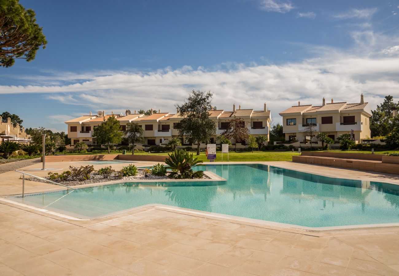 Casa adosada en Quarteira - VILAMOURA TYPICAL 3 WITH POOL by HOMING