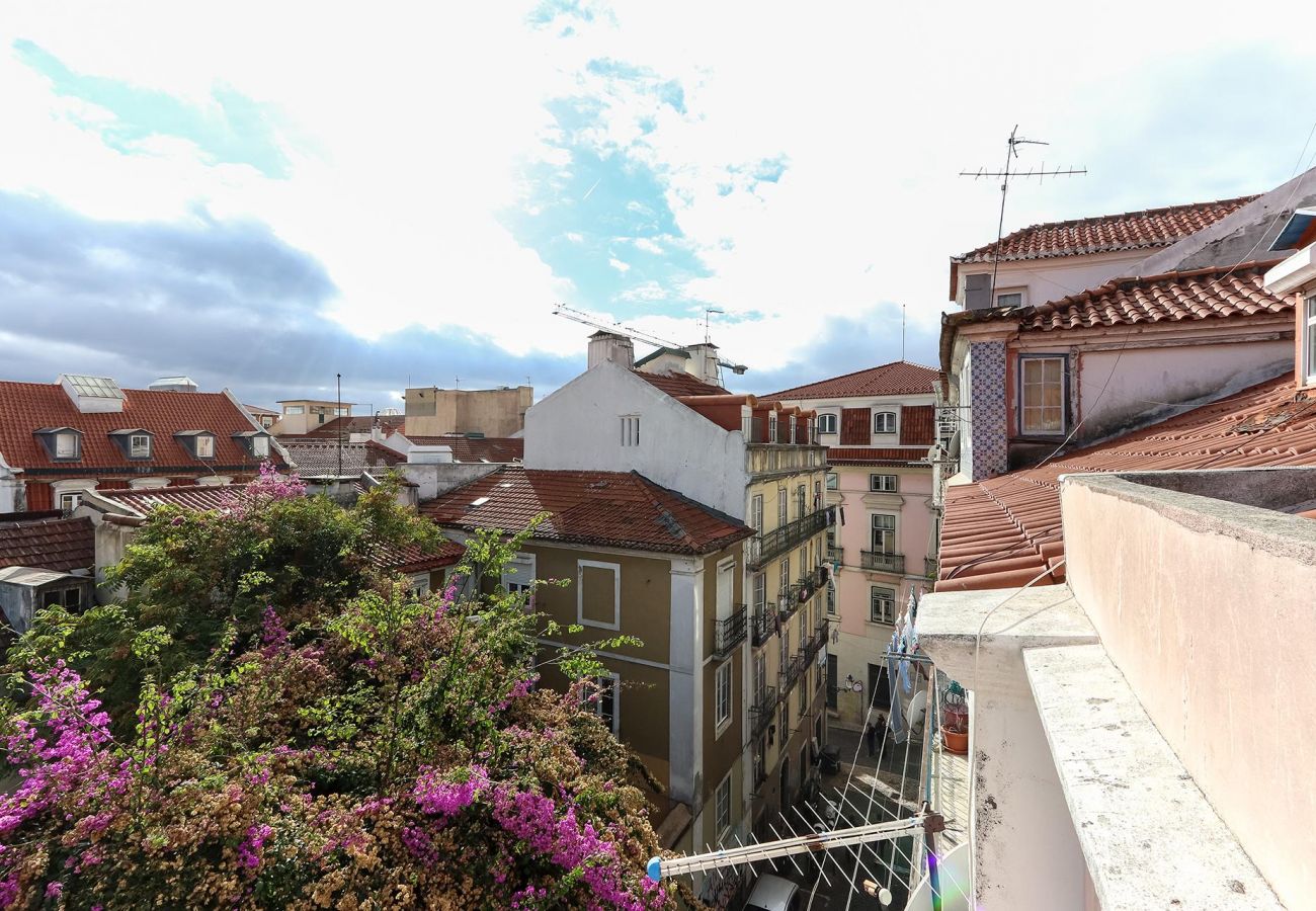 Bairro Alto Views by Homing