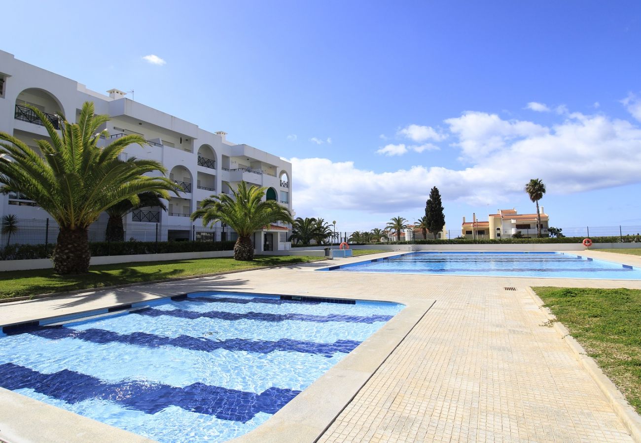 Appartement à Armação de Pêra - ARMAÇÃO DE PÊRA BRIGHTNESS 1 WITH POOL by HOMING